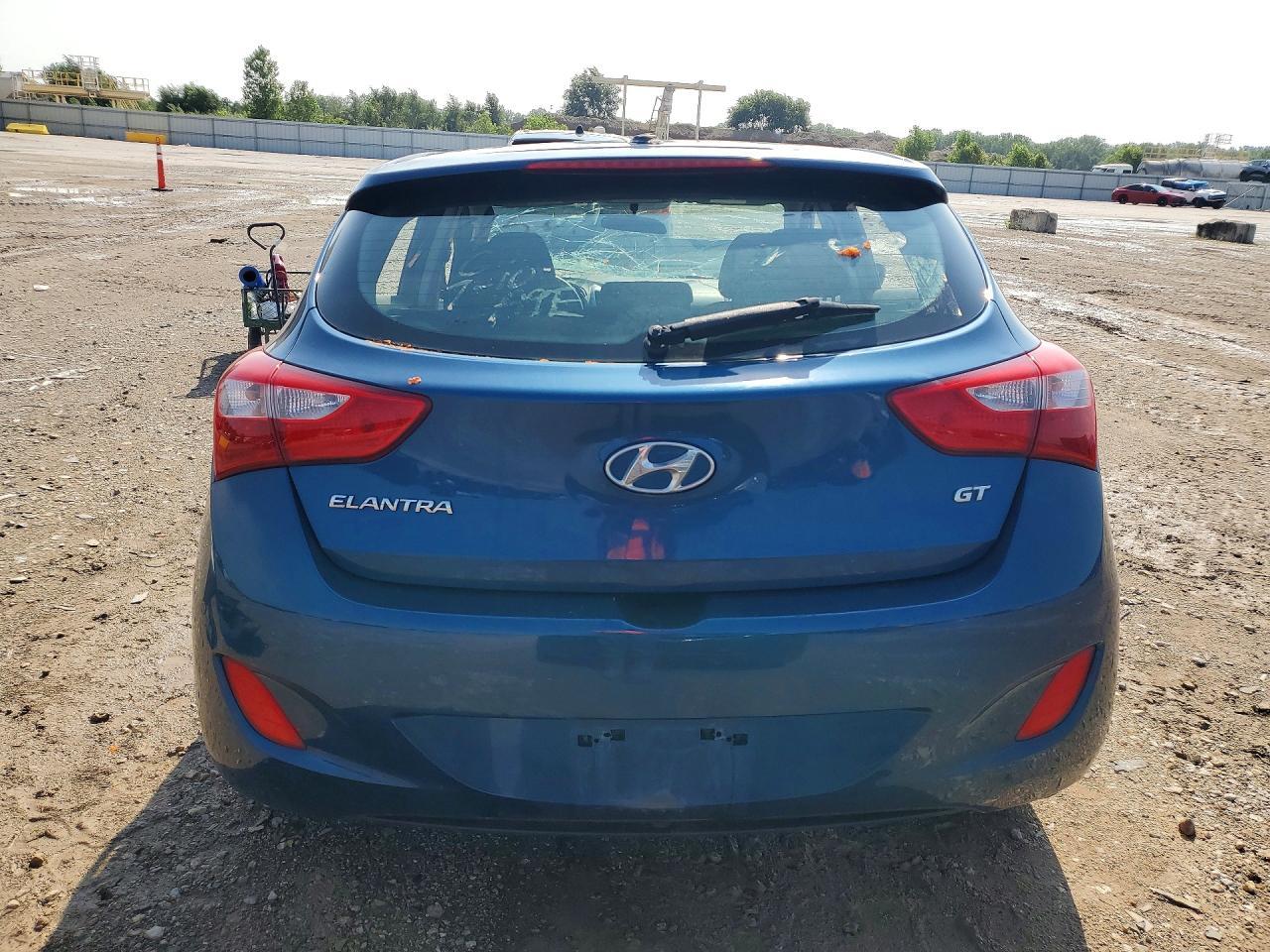2016 Hyundai Elantra Gt Base - Фото 6