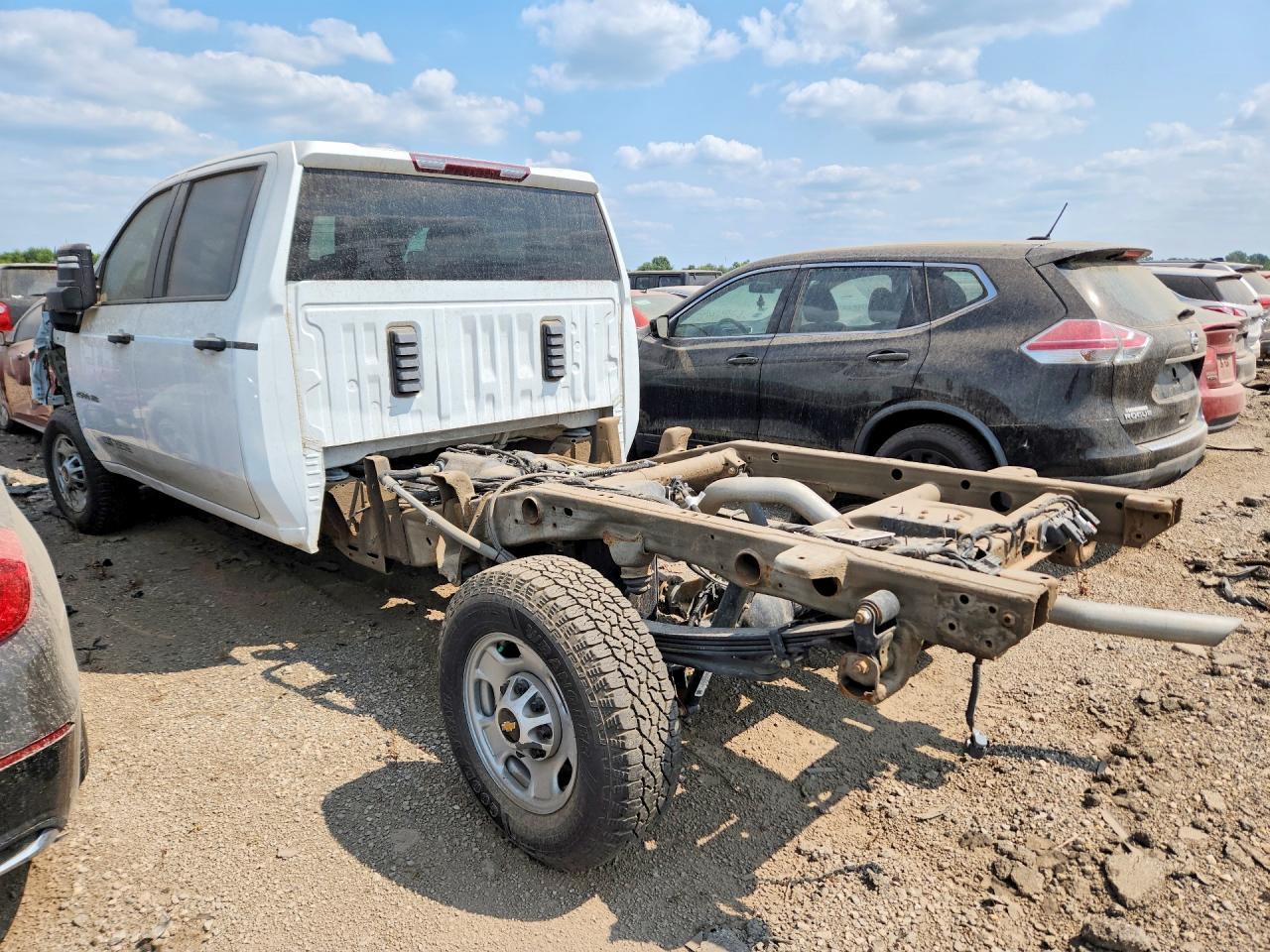 2024 Chevrolet Silverado K2500 Heavy Duty - Image 2