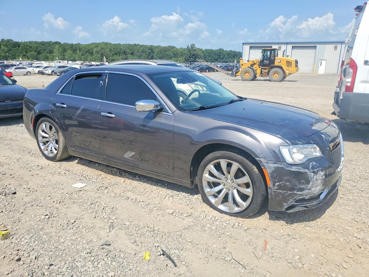 2019 Chrysler 300 Limited - Фото 4