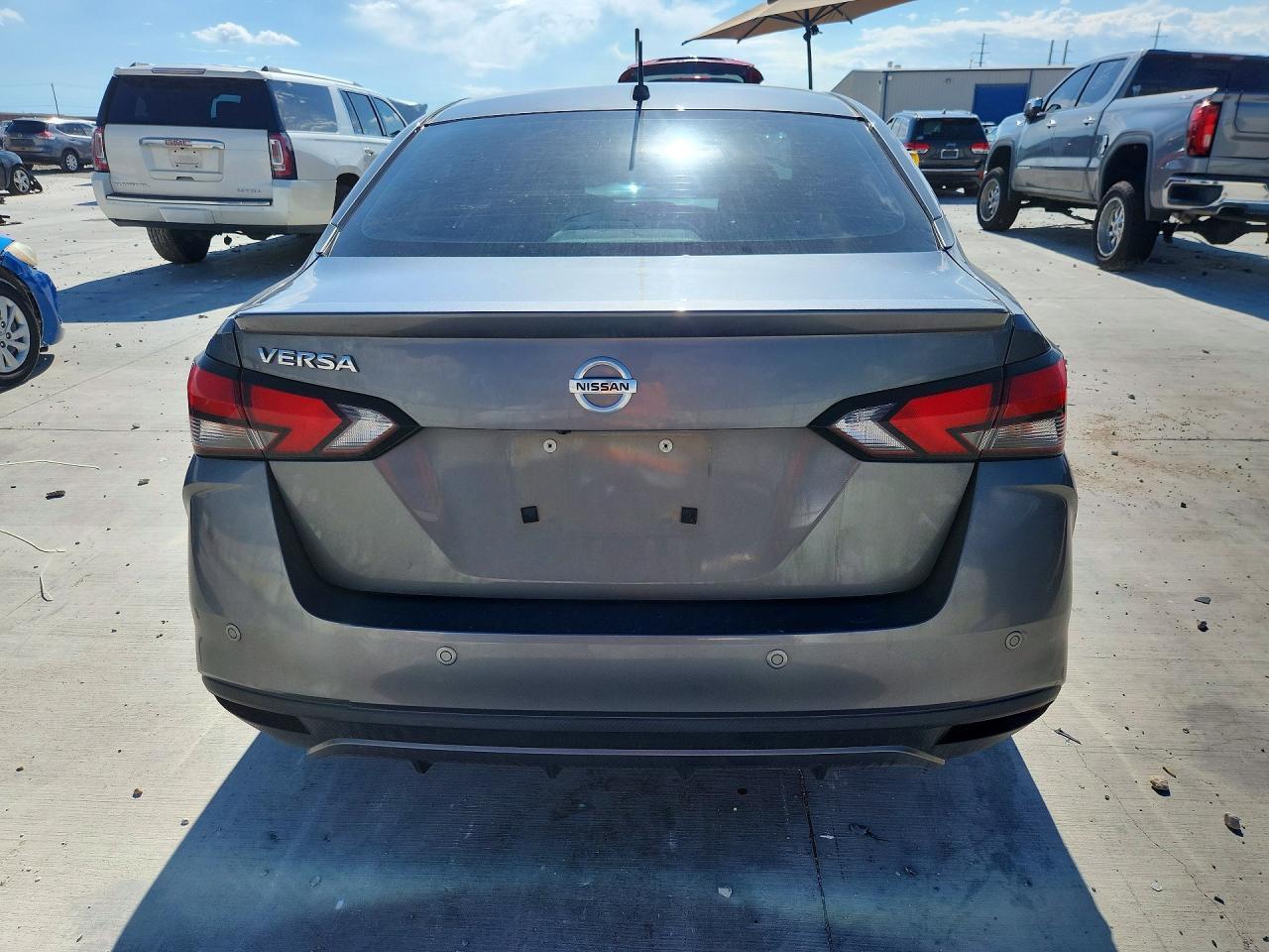2021 Nissan Versa S - Фото 6