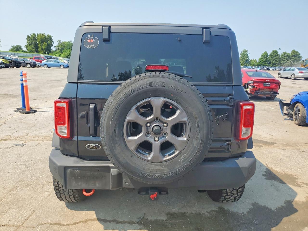 2023 Ford Bronco Base - Image 6