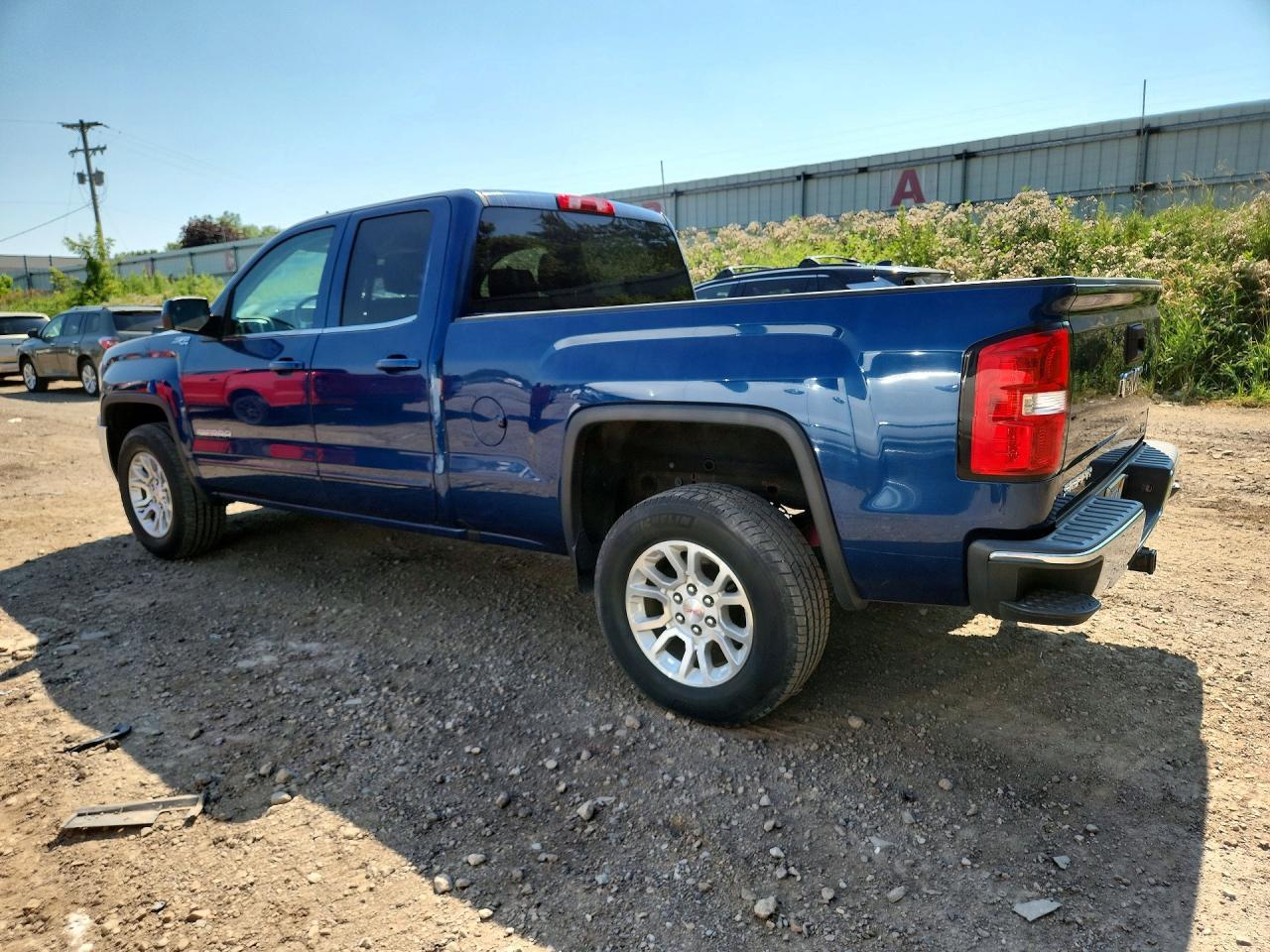 2018 GMC Sierra K1500 Sle - Image 2