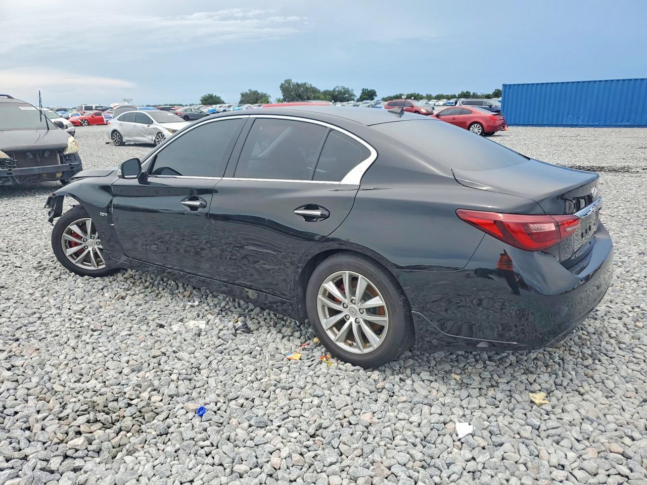 2018 Infiniti Q50 2.0T Luxe - Фото 2