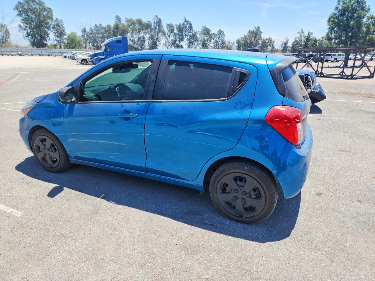 2021 Chevrolet Spark Ls - Фото 2
