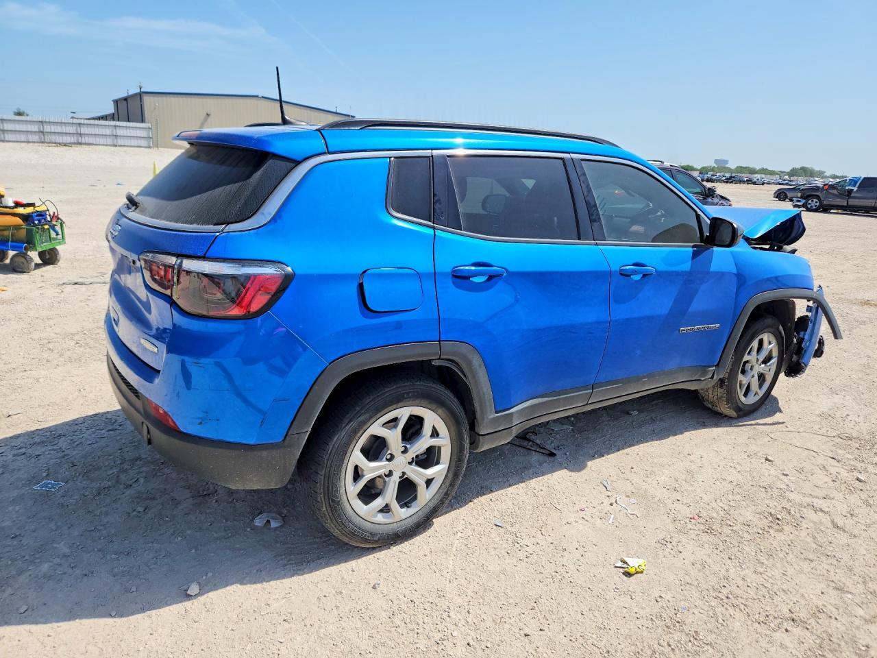 2024 Jeep Compass Latitude - Фото 3