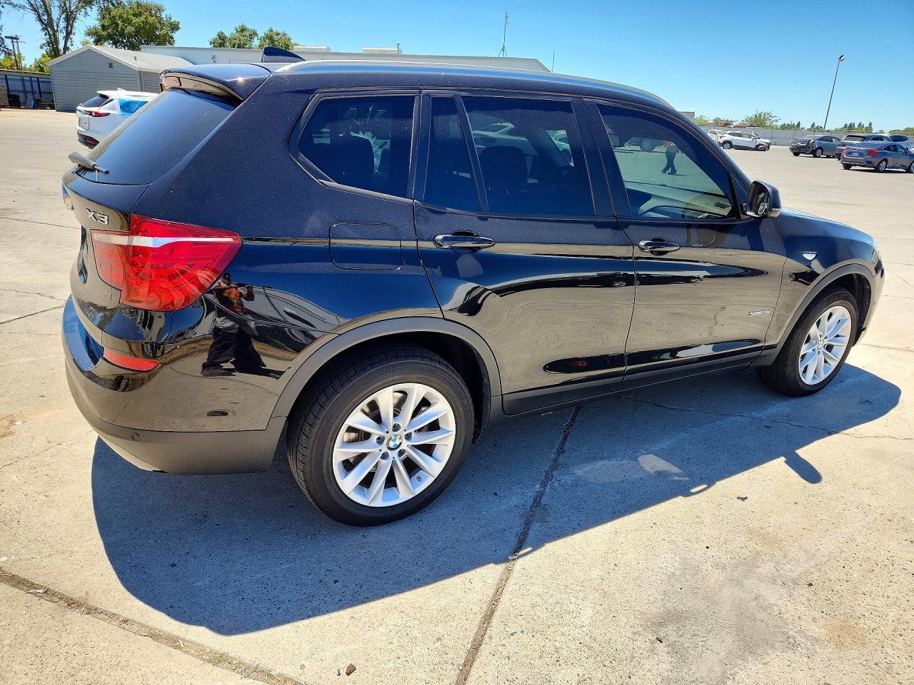 2017 BMW X3 Sdrive28I - Image 3