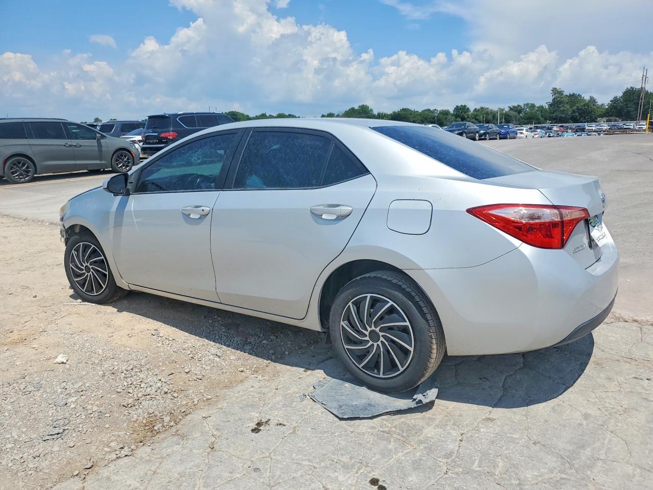 2017 Toyota Corolla Le - Фото 2