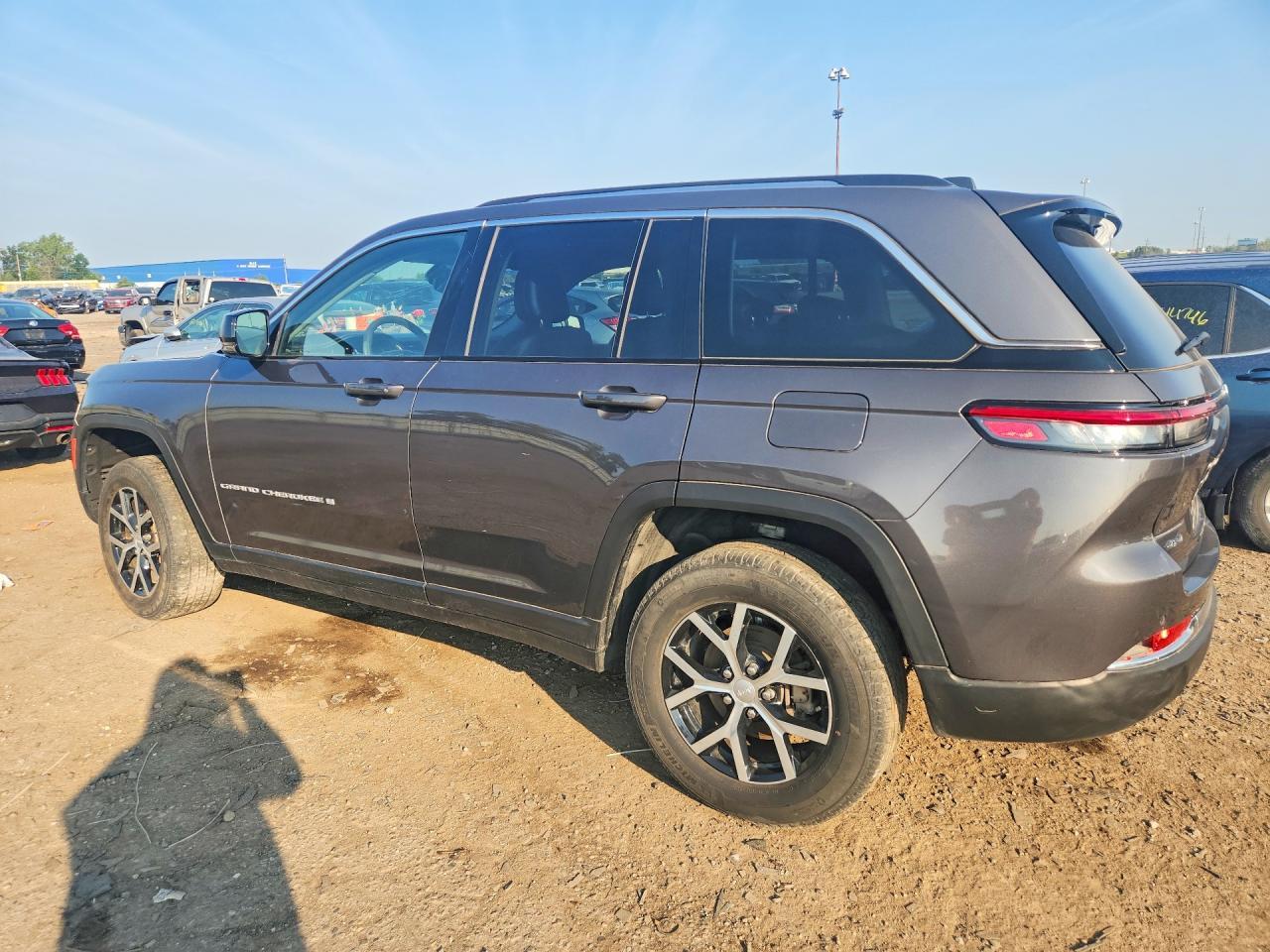 2023 Jeep Grand Cherokee Limited - Image 2