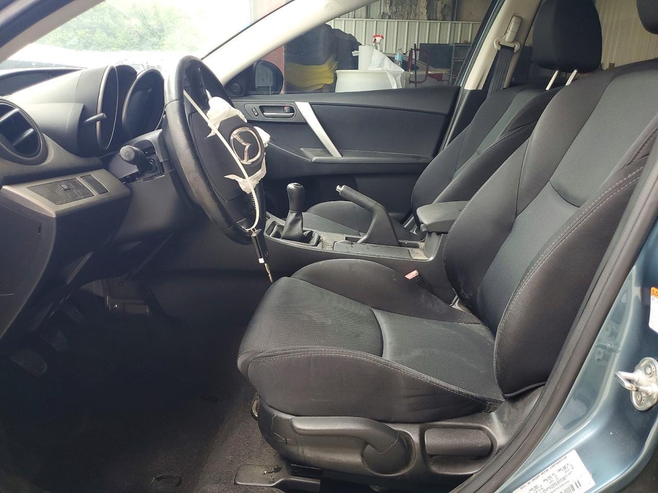 2011 Mazda 3 - Image 7