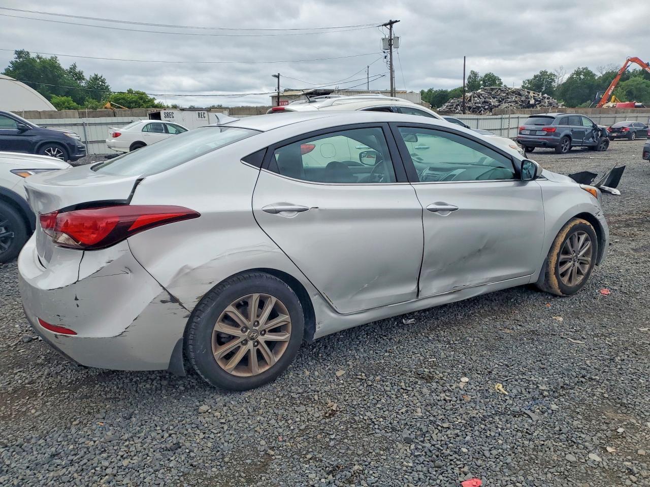 2015 Hyundai Elantra Se - Image 5