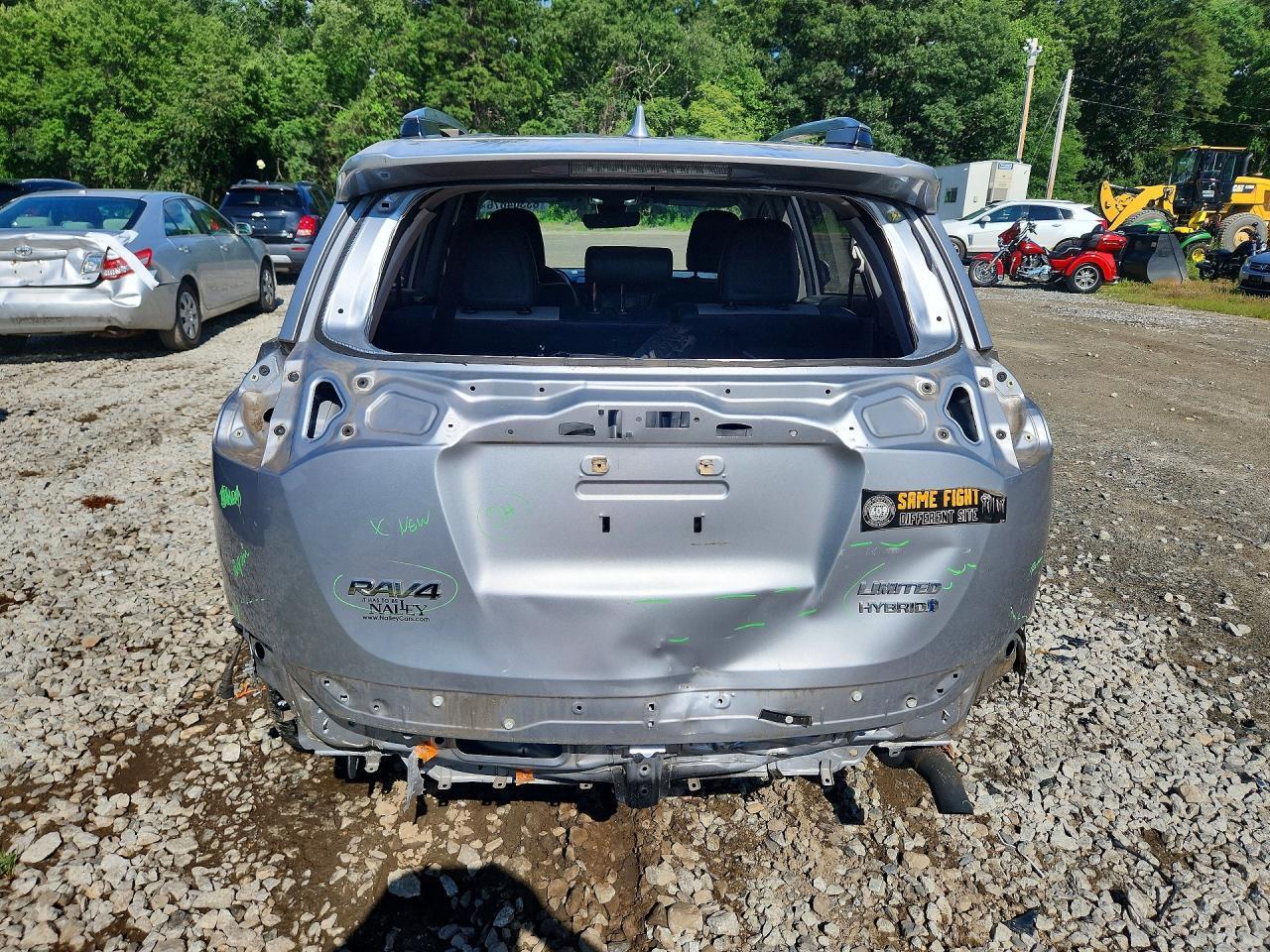 2017 Toyota Rav4 Hv Limited - Image 6