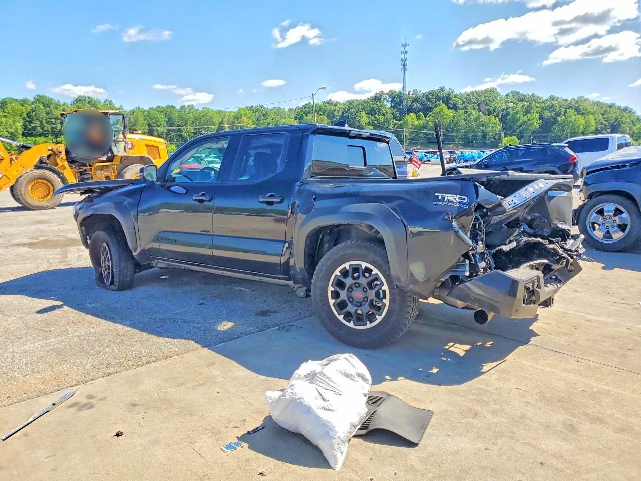 2026 Toyota Tacoma Trd Off-Road - Image 2