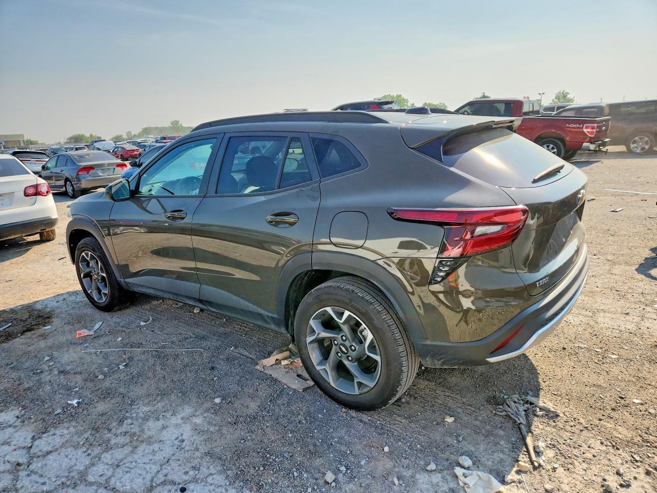 2024 Chevrolet Trax 1Lt - Image 2