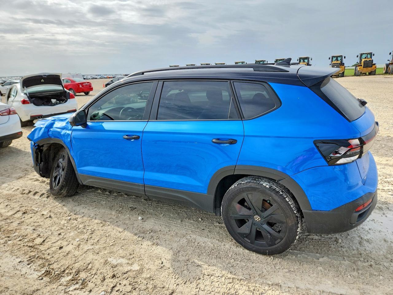 2025 Volkswagen Taos Se Black - Фото 2
