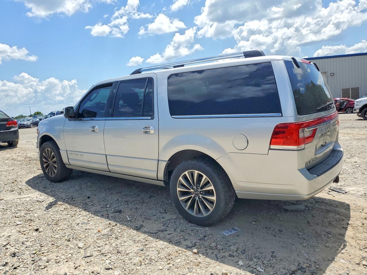 2027 Lincoln Navigator L Select - Image 2