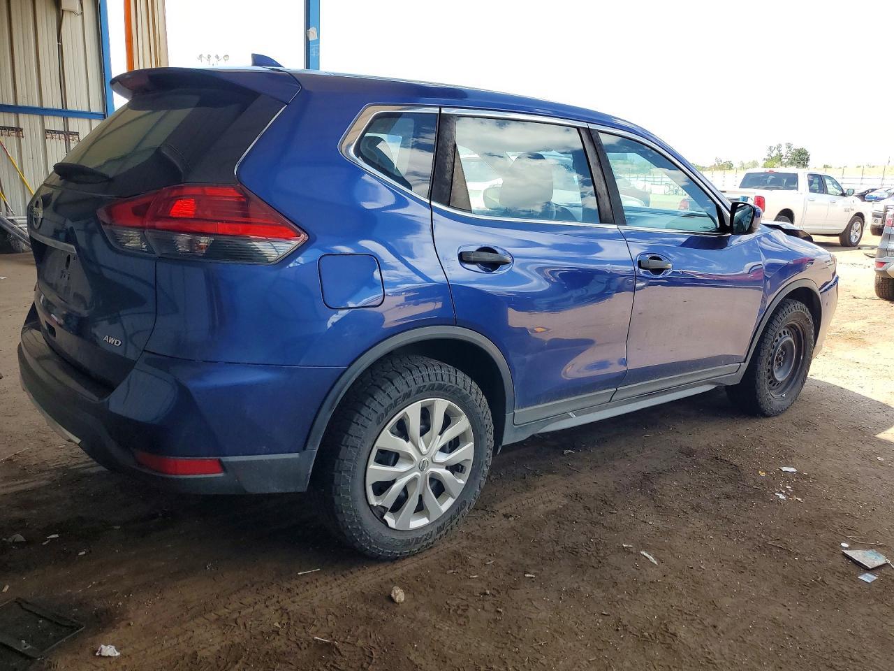 2017 Nissan Rogue S - Image 3
