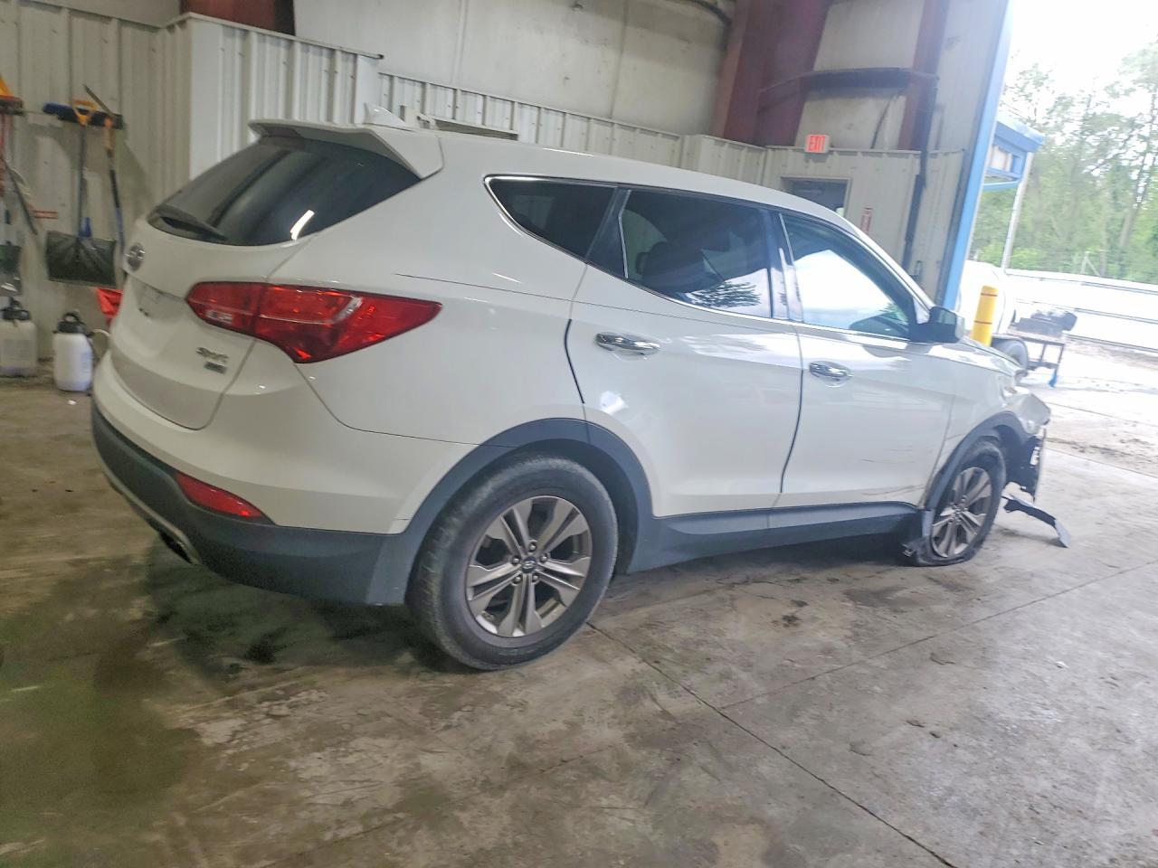 2016 Hyundai Santa Fe Sport 2.4L - Фото 3