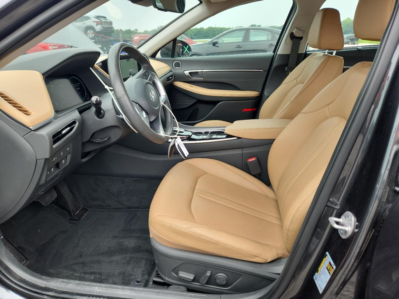 2023 Hyundai Sonata Hybrid Limited - Image 7