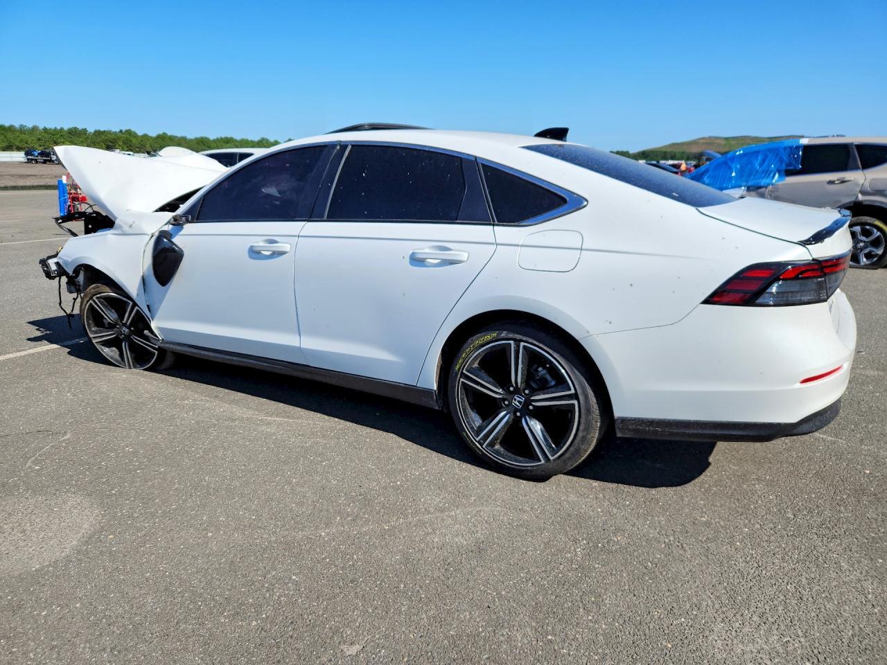 2025 Honda Accord Hybrid Sport - Фото 2