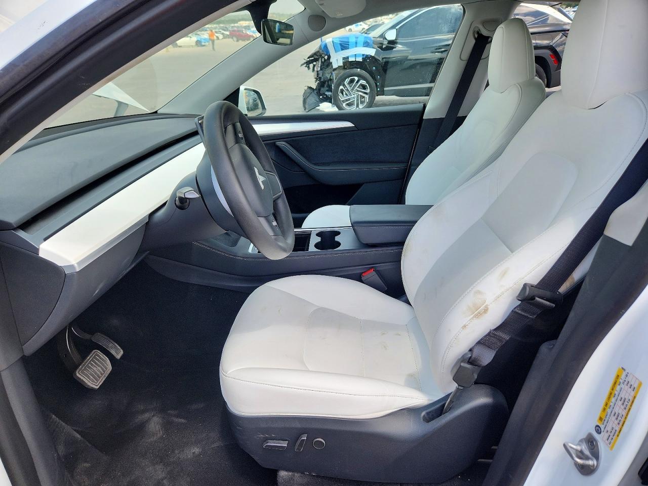 2023 Tesla Model Y - Фото 7
