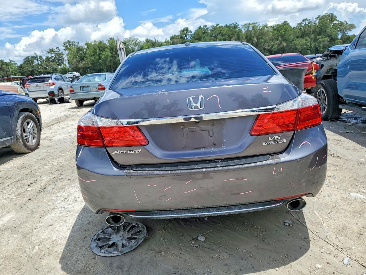 2015 Honda Accord Touring - Фото 6