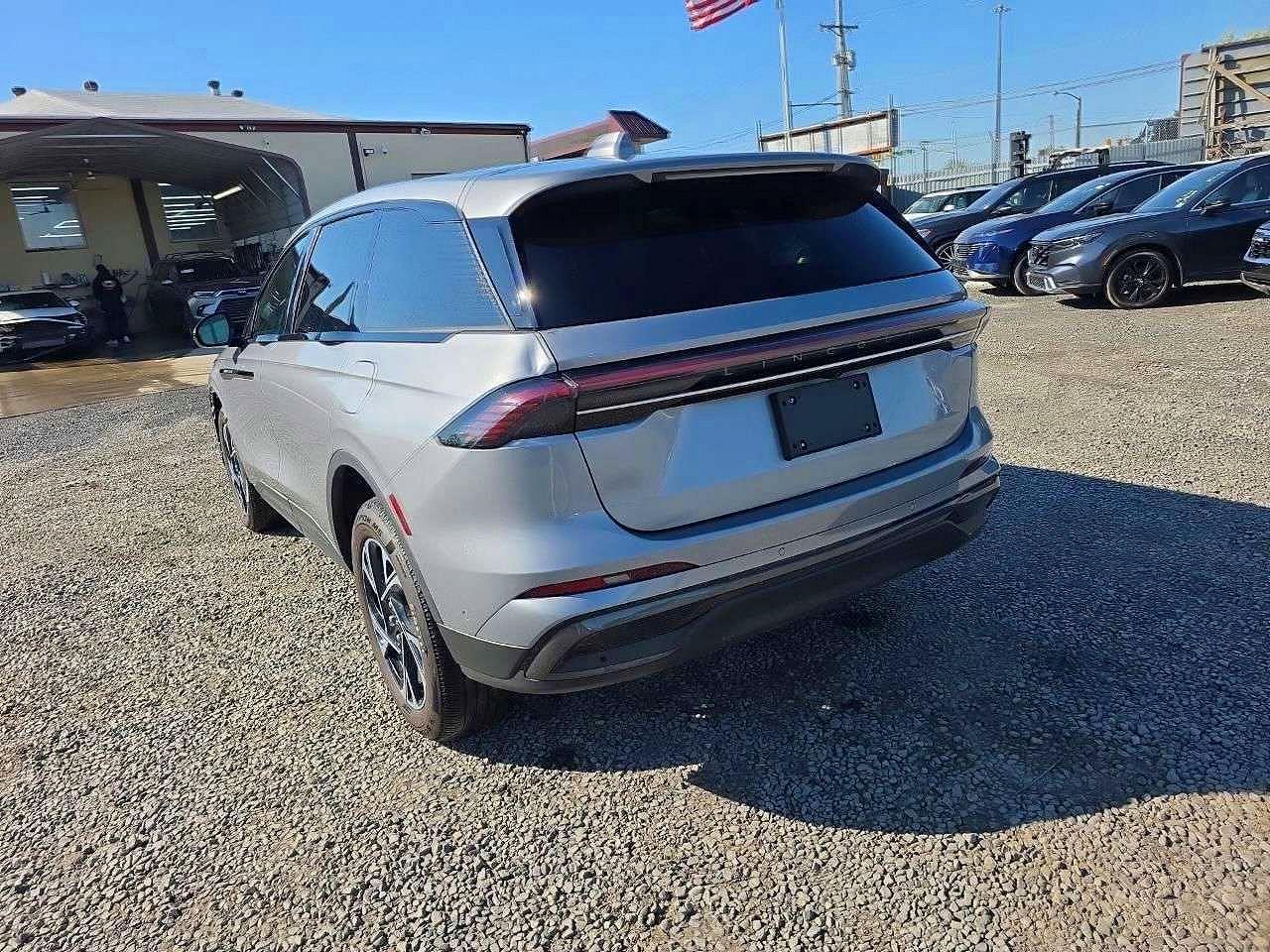 2024 Lincoln Nautilus Premiere - Image 2