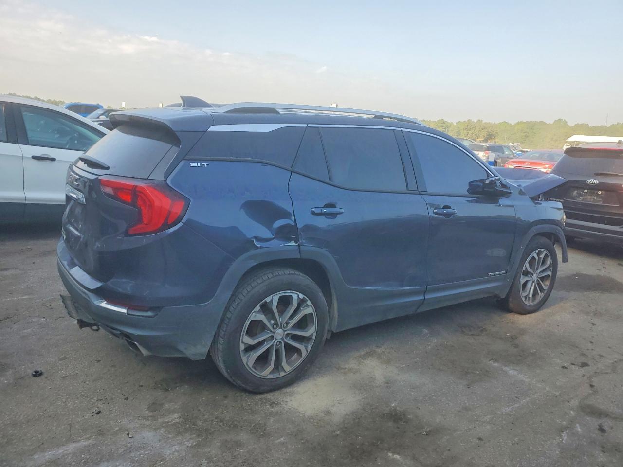 2019 GMC Terrain Slt - Фото 3