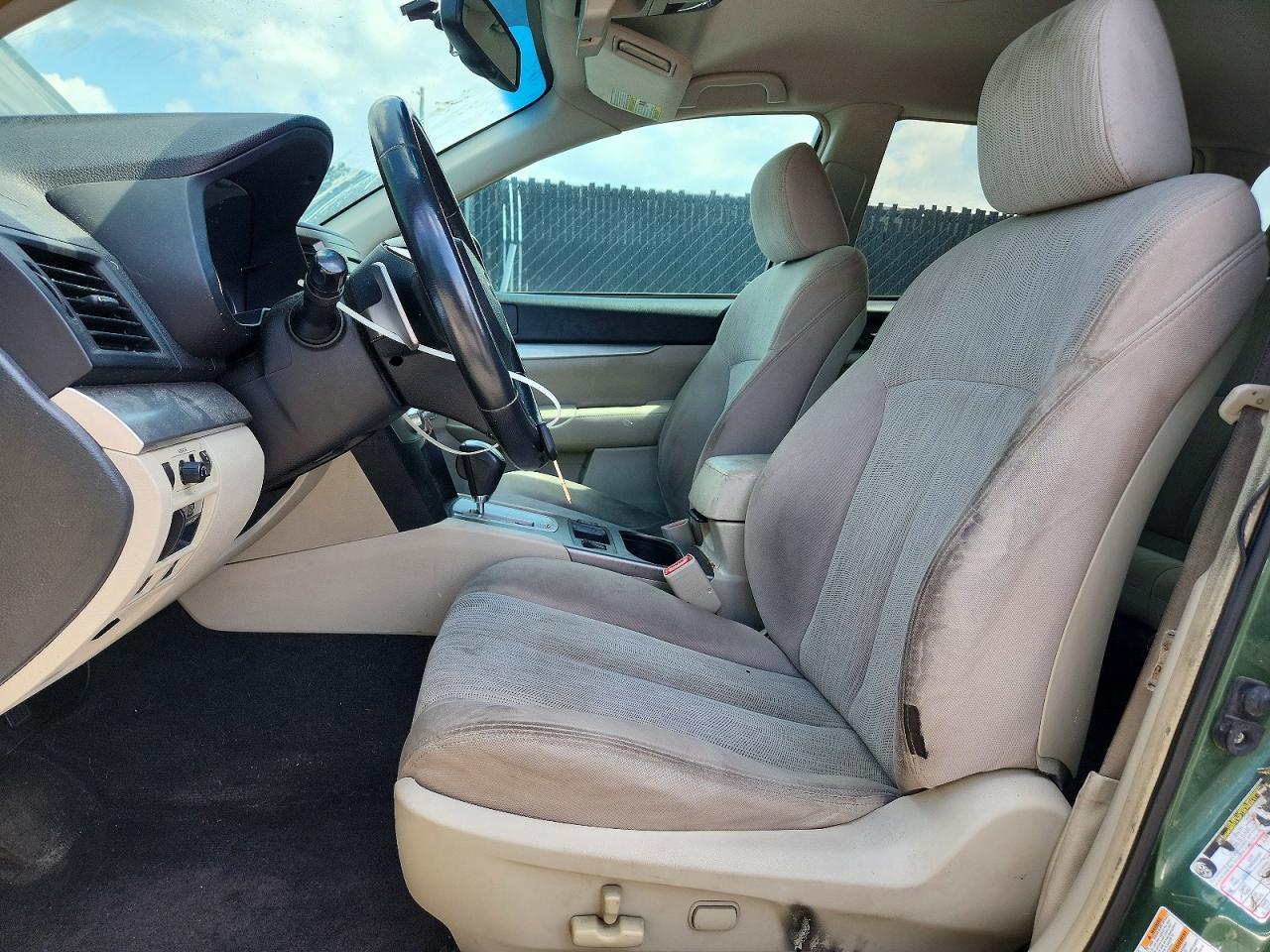 2014 Subaru Outback 2.5I Premium - Image 7