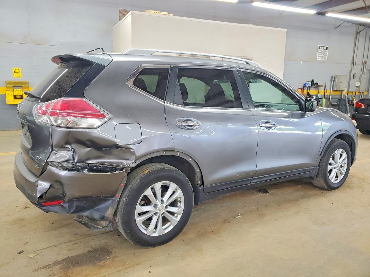2014 Nissan Rogue Sv - Image 3