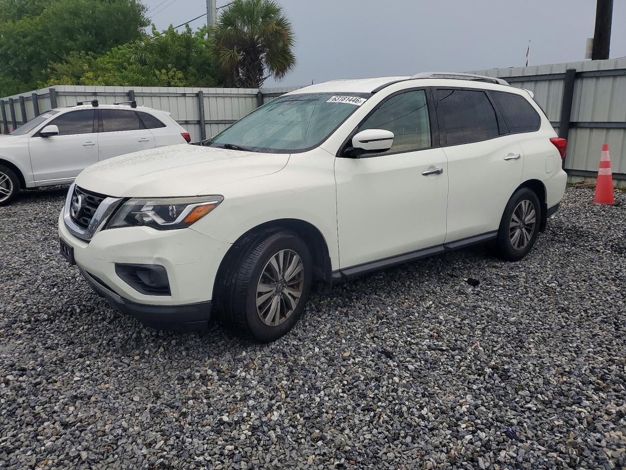 2017 Nissan Pathfinder S