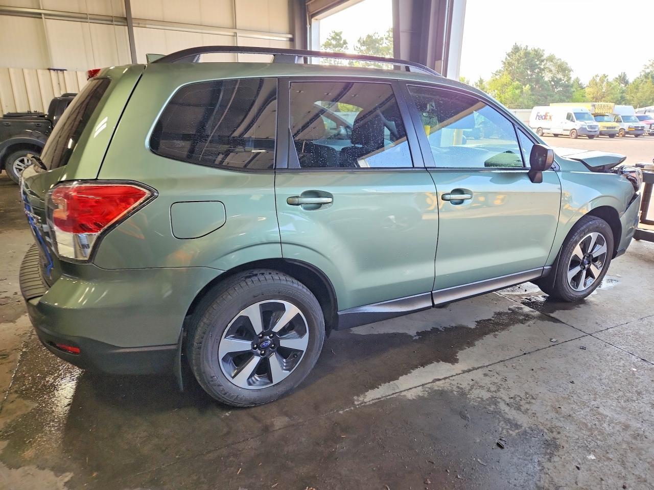 2017 Subaru Forester 2.5I - Image 3