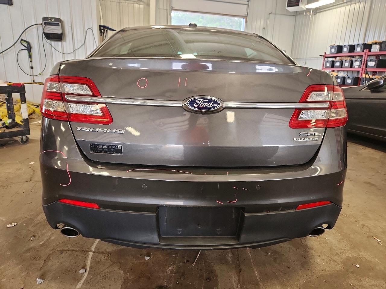2015 Ford Taurus Sel - Image 6