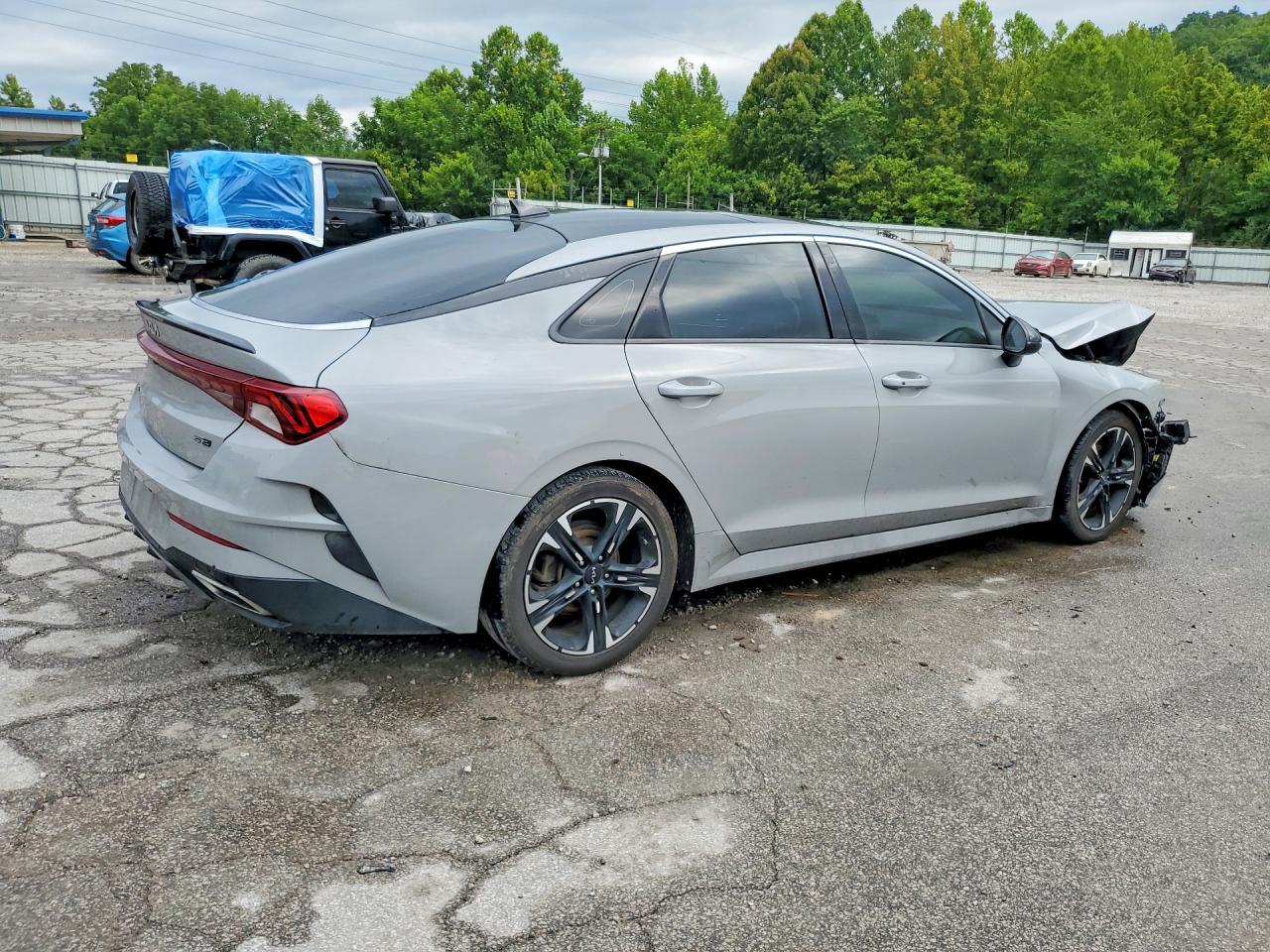 2022 Kia K5 Gt Line - Image 3