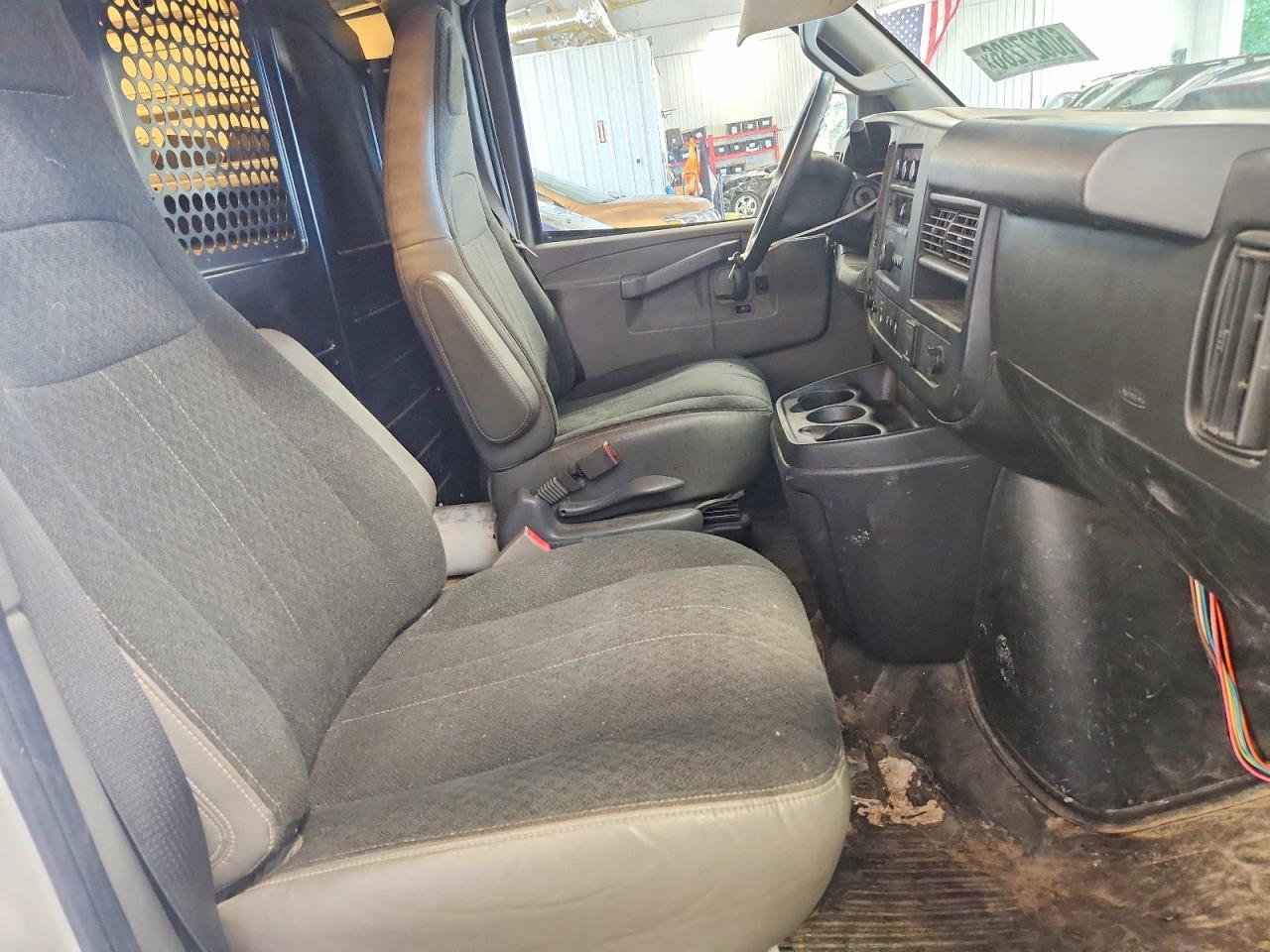2019 GMC Savana G2500 - Фото 7