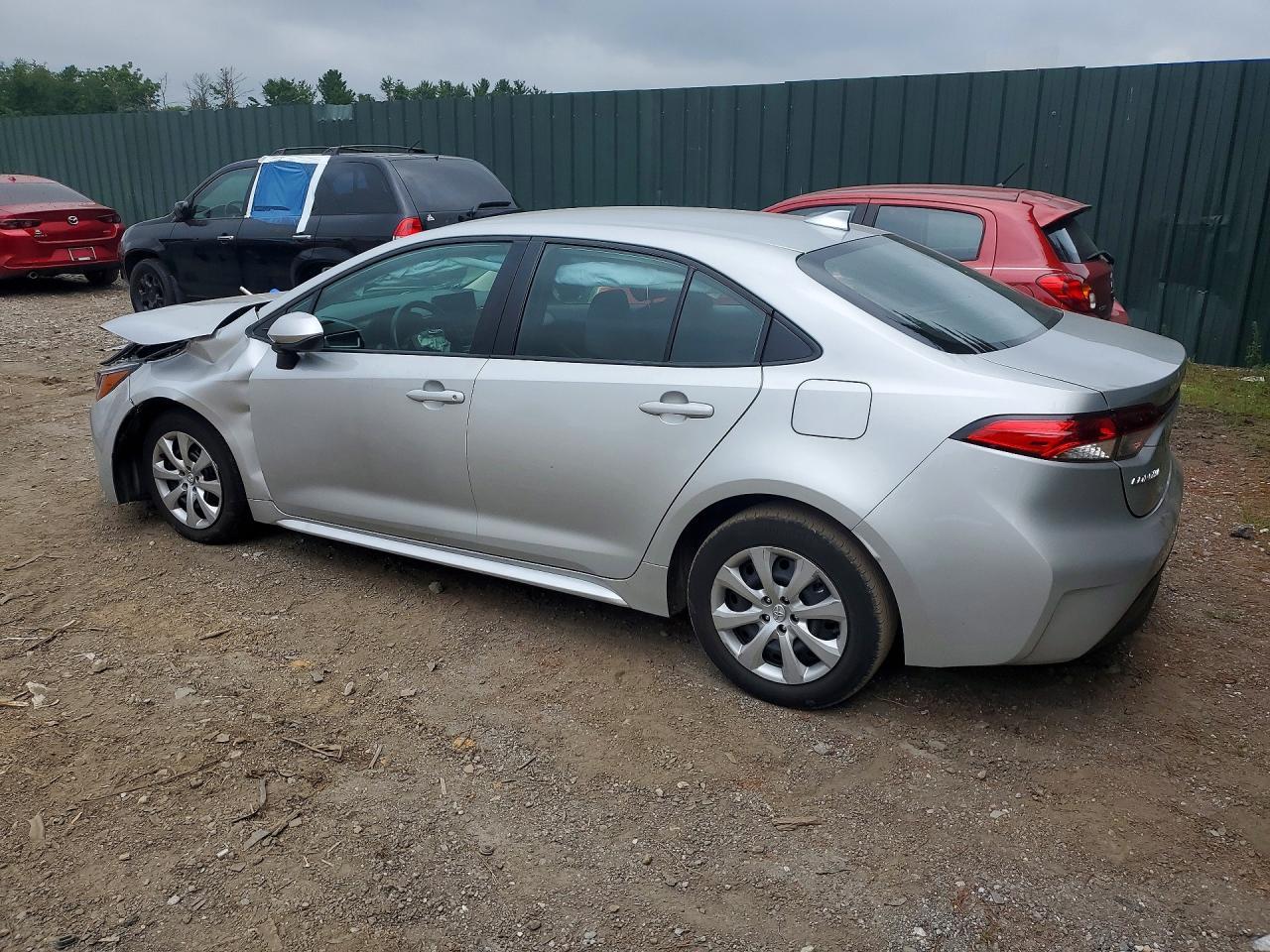 2025 Toyota Corolla Le - Фото 2