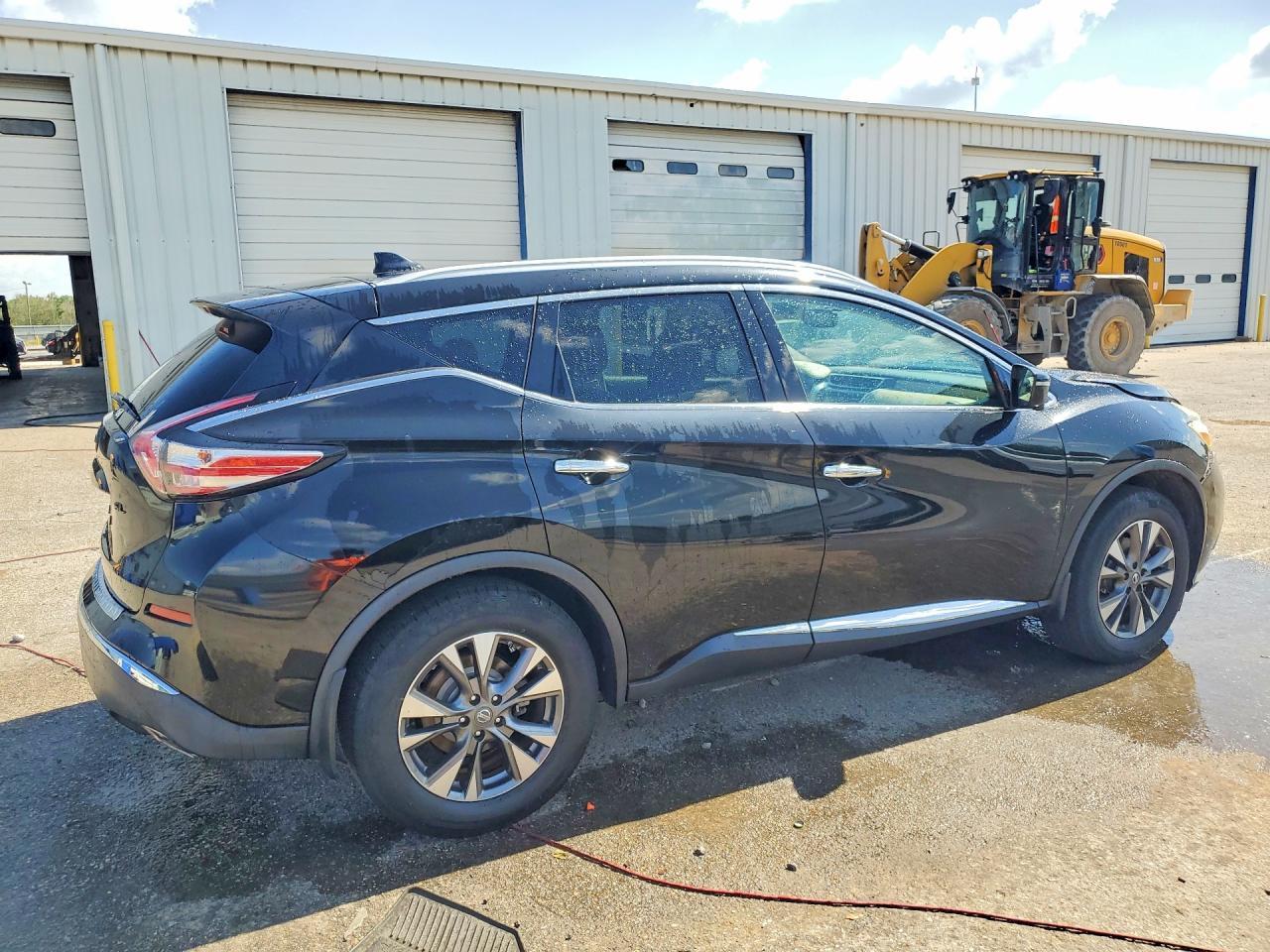 2017 Nissan Murano S - Image 3