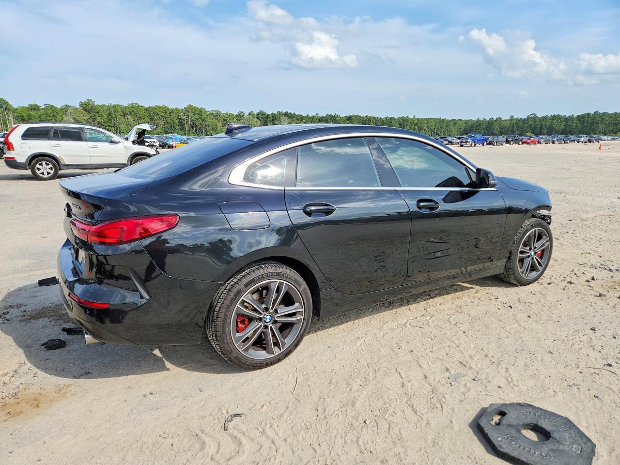 2022 BMW 228I - Фото 3