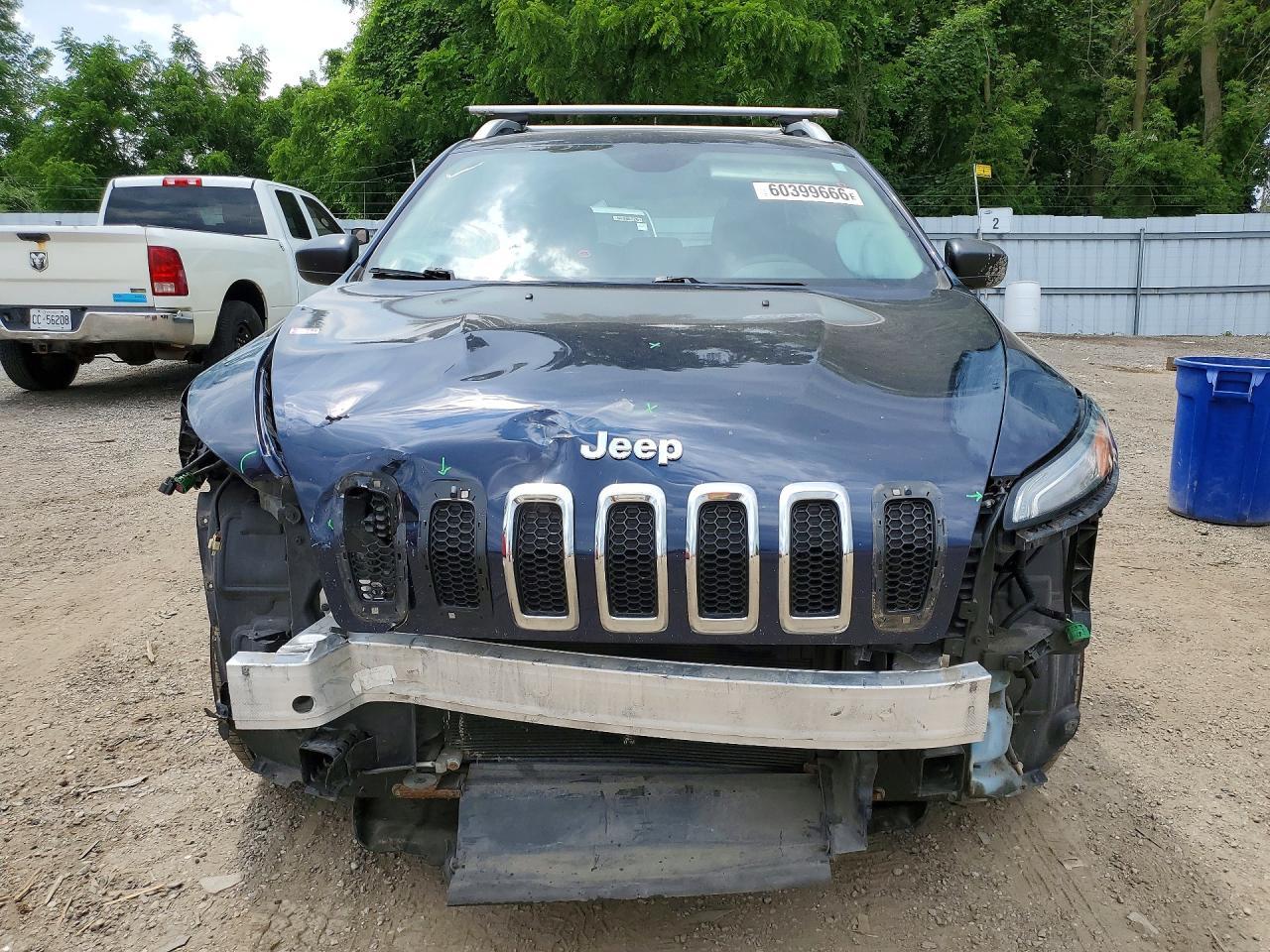2016 Jeep Cherokee Sport - Фото 5