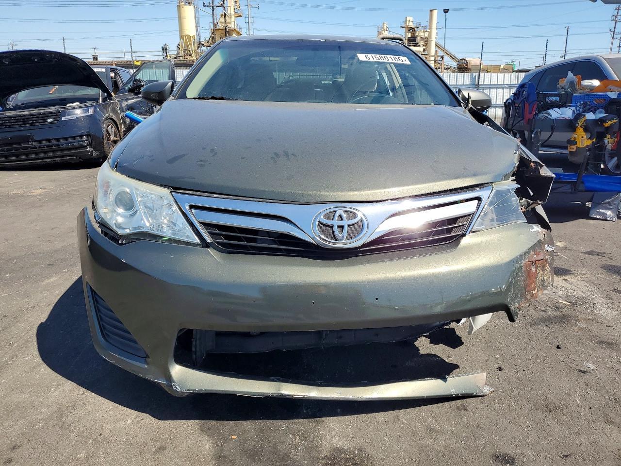 2014 Toyota Camry Le - Image 5