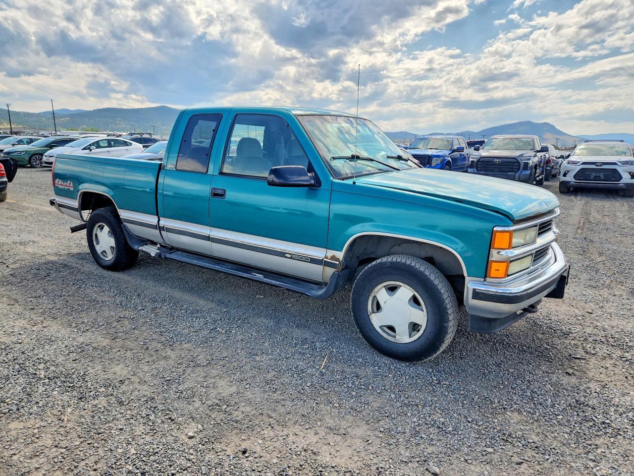 1996 Chevrolet Gmt-400 K1500 - Image 4