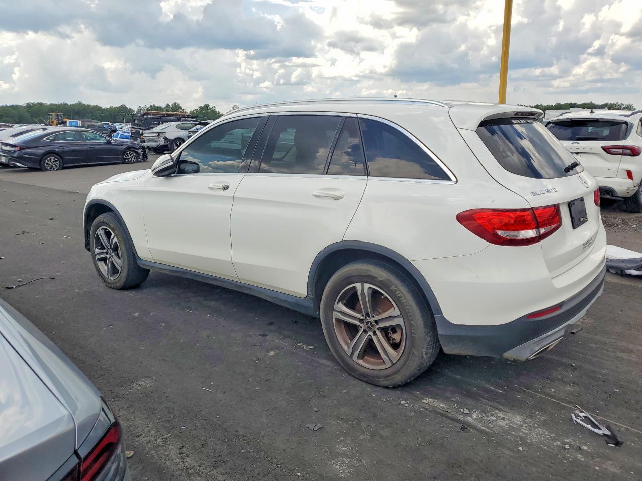 2019 Mercedes-Benz Glc 300 - Фото 2
