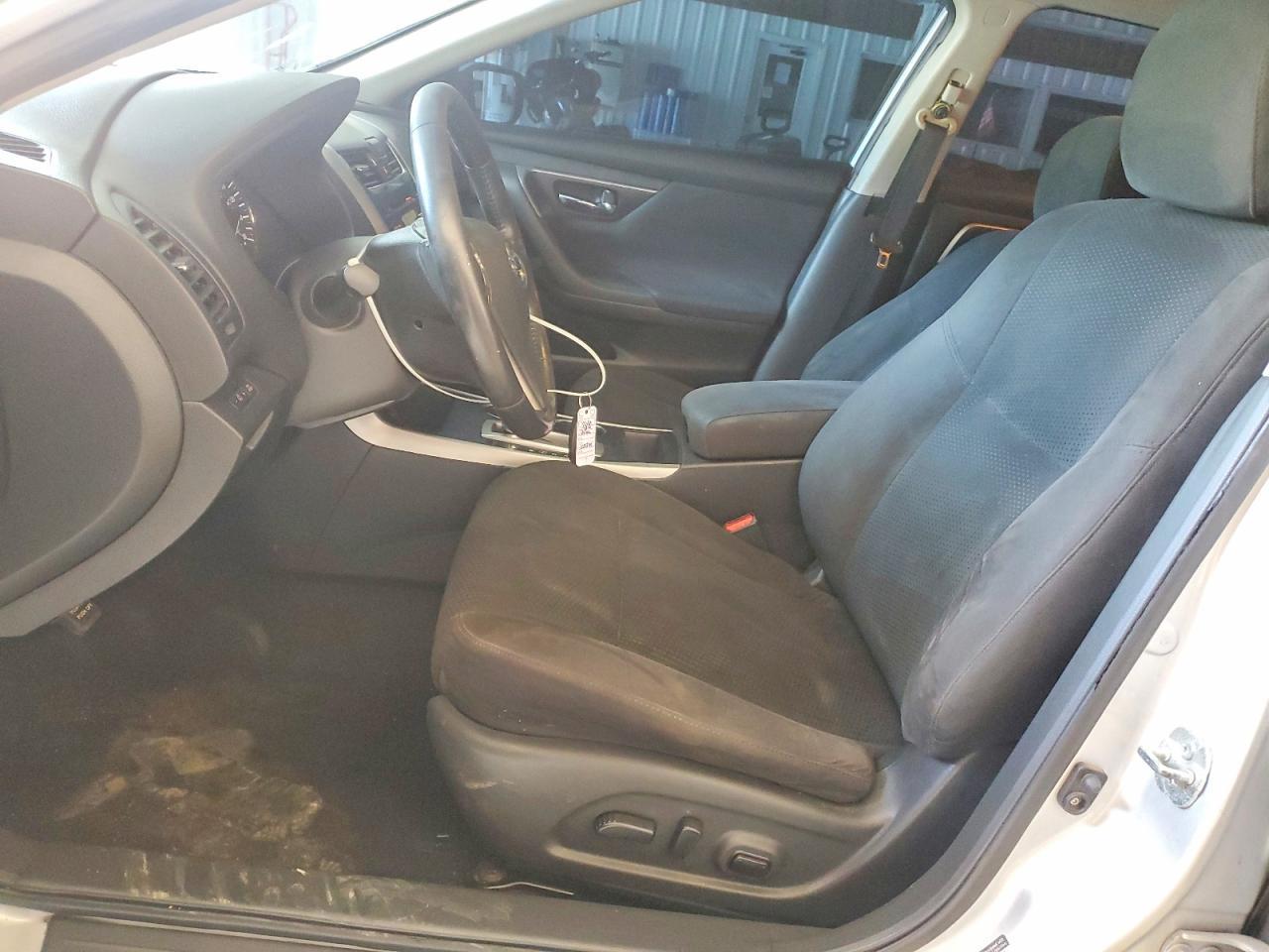 2015 Nissan Altima 2.5 Sv - Image 7