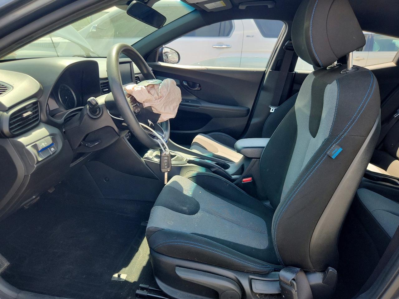 2019 Hyundai Veloster - Фото 7