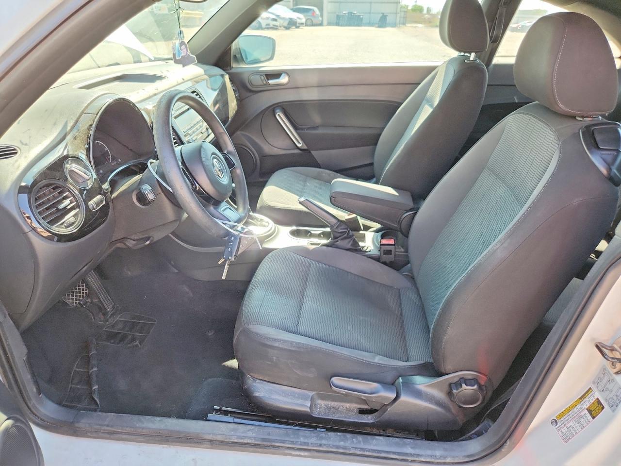 2014 Volkswagen Beetle - Image 7