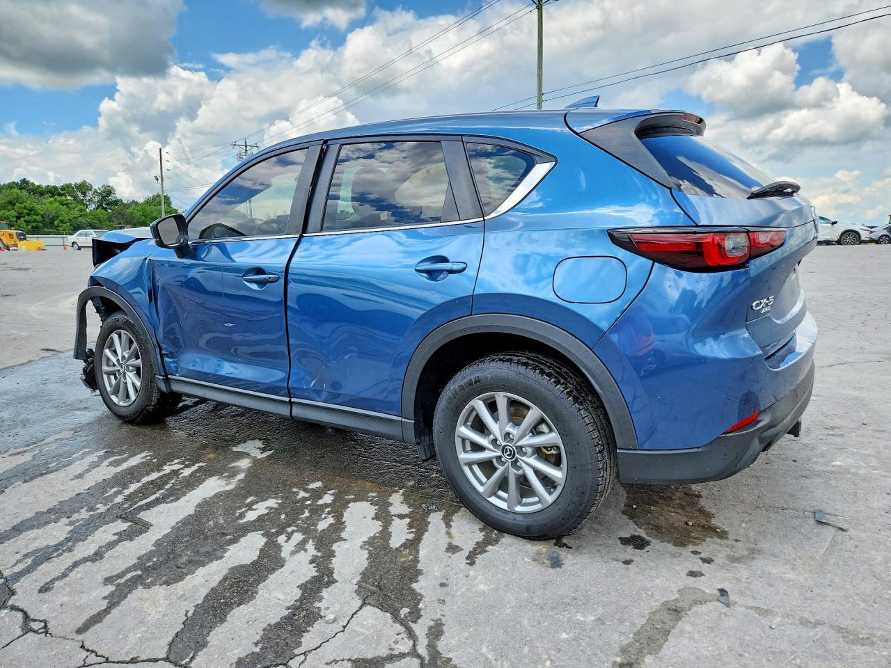 2022 Mazda Cx-5 Preferred - Image 2