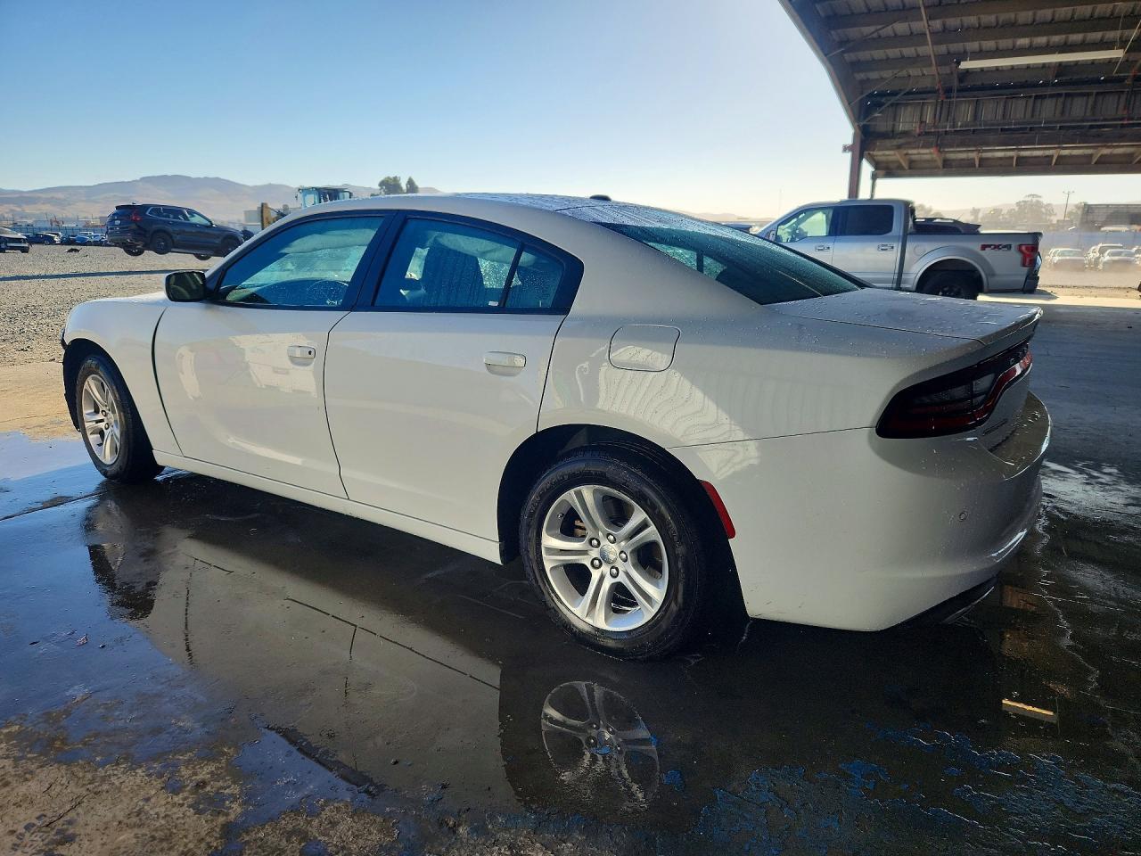 2022 Dodge Charger Sxt - Фото 2