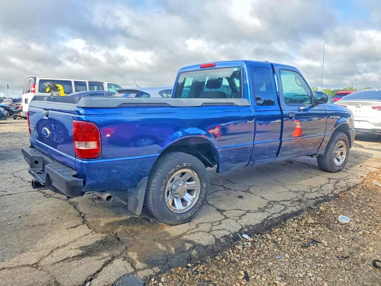 2011 Ford Ranger Super Cab - Фото 3