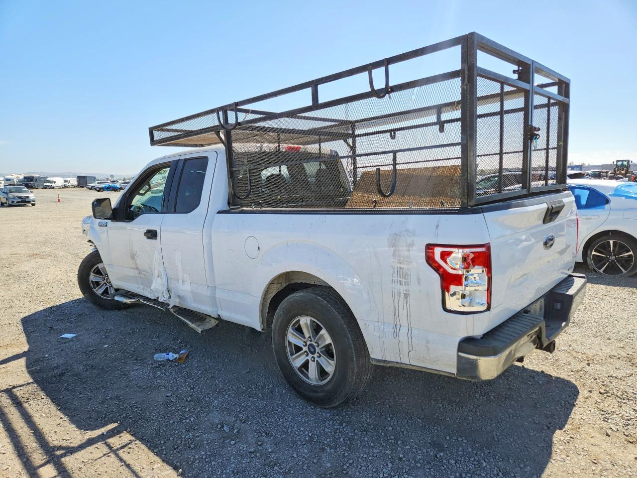 2018 Ford F150 Super Cab - Фото 2