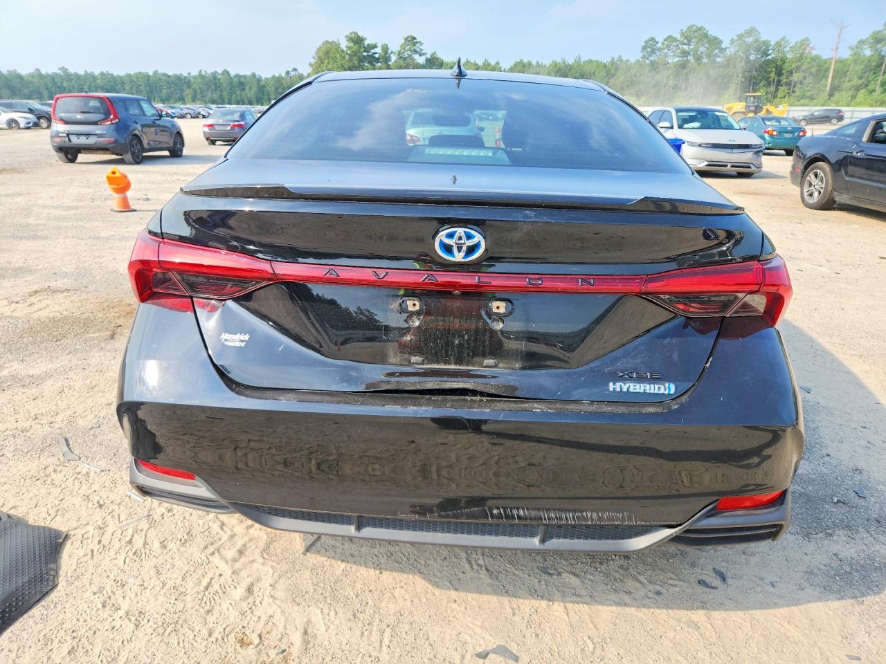 2019 Toyota Avalon Hybrid Xse - Фото 6