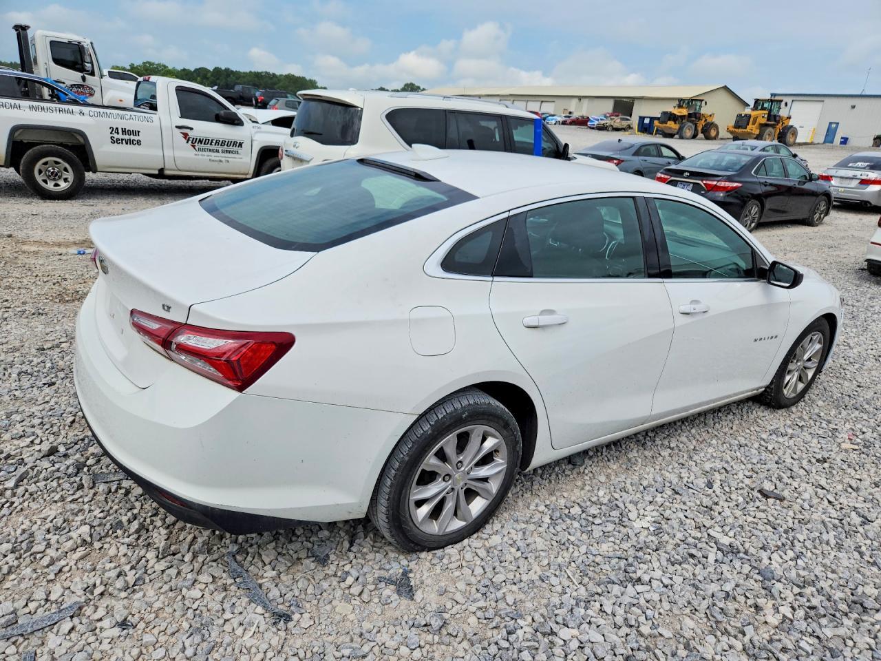 2020 Chevrolet Malibu Lt - Фото 3